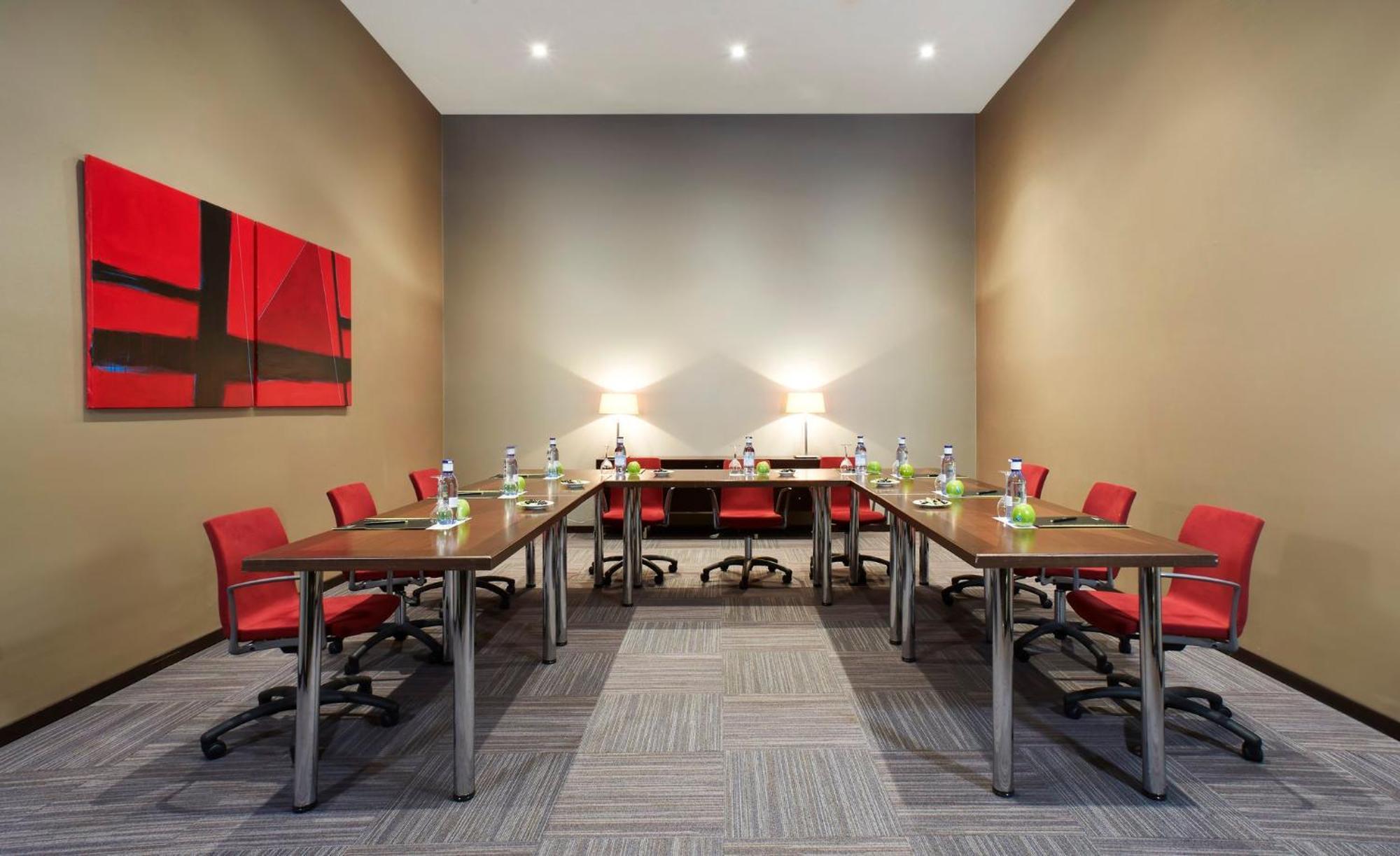 Hotel Sercotel Ciutat D'Alcoi Екстериор снимка